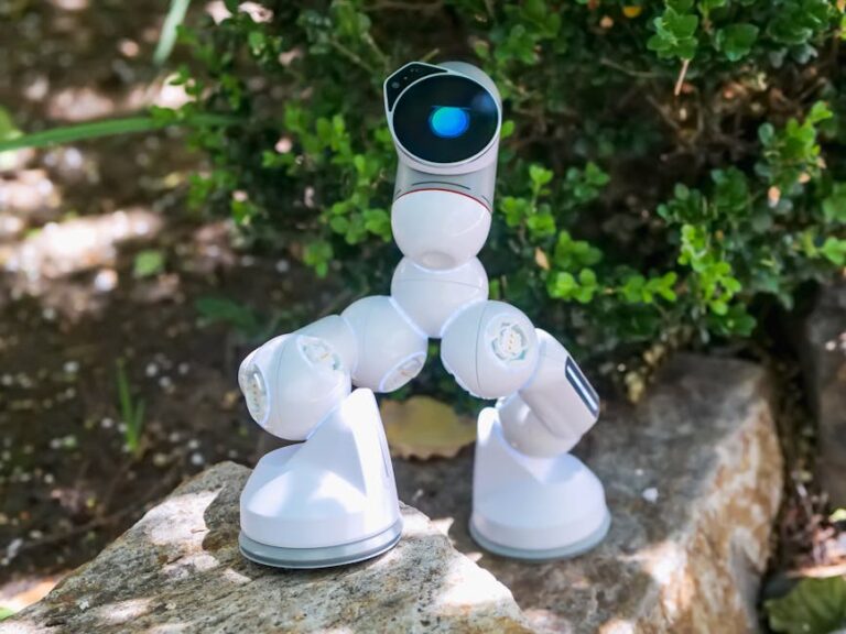 Azure Developer CLI ile Hosted AI Ajanlarını Terminalden Canlı Takip Etmek: Hayal Mi Gerçek Mi?
