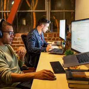 Microsoft Veritabanları: Güvenilirlikten AI Hazırlığına