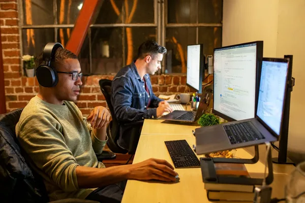 Microsoft Veritabanları: Güvenilirlikten AI Hazırlığına