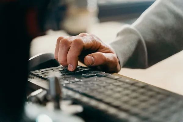 Logitech MX Keypad ve GitHub Copilot: Ambient Kontrol